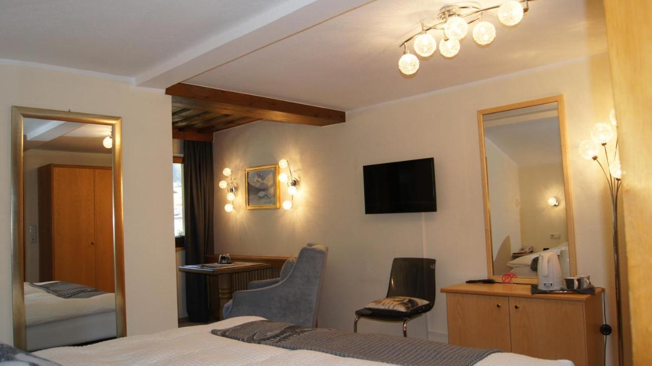 Pension Hartenfels Lech am Arlberg Exteriör bild